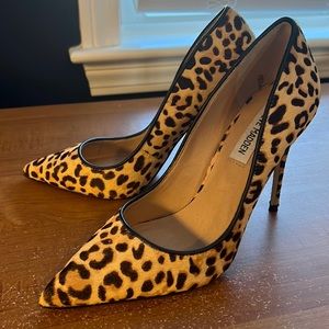 Steve Madden fur dyed leopard print 4.5 inch heels new